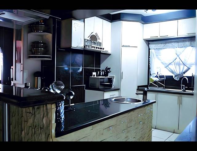 3 BEDROOM HOUSE FOR SALE IN ZAKARIYYA PARK